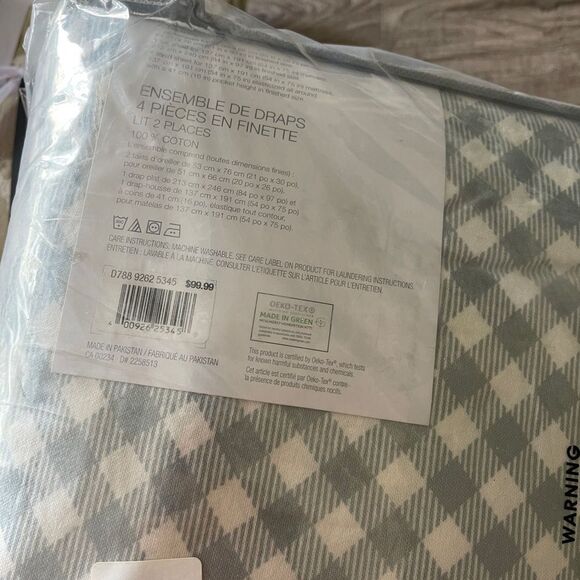 Distinctly Home
Argyle Check Flannel Sheet Set - Picture 2 of 2
